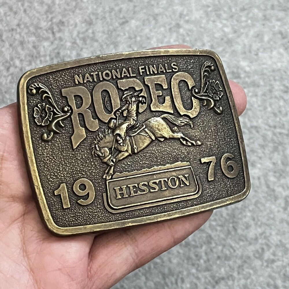 Hesston 1976 Rodeo Belt Buckle‎ Bicentennial Saddle Bronc Cowboy National Finals